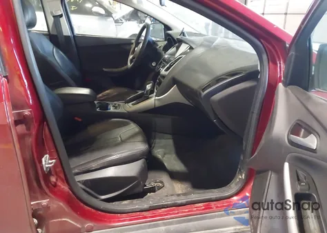 2014 Ford Focus Se from USA, damaged, VIN 1FADP3K21EL136145